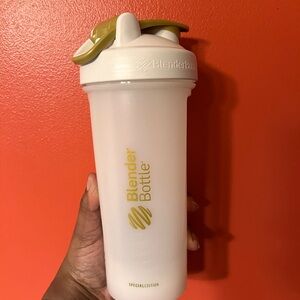 BlenderBottle Special Edition Shaker